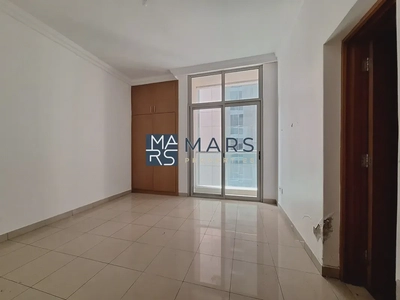Where Luxury City Living Reaches New Heights. {4BHK Sea View } Al Majaz3-11