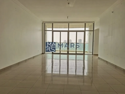 Where Luxury City Living Reaches New Heights. {4BHK Sea View } Al Majaz3-1