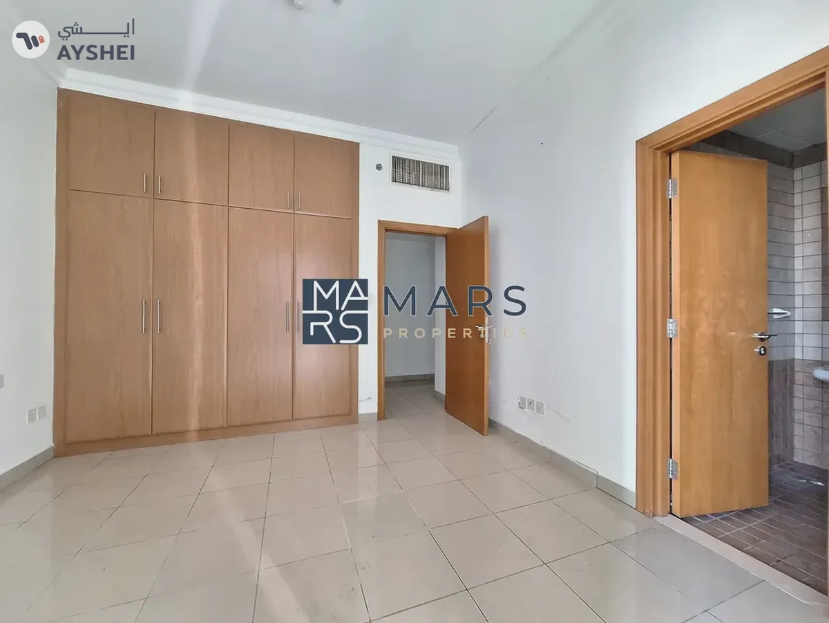 Where Luxury City Living Reaches New Heights. {4BHK Sea View } Al Majaz3-16-16
