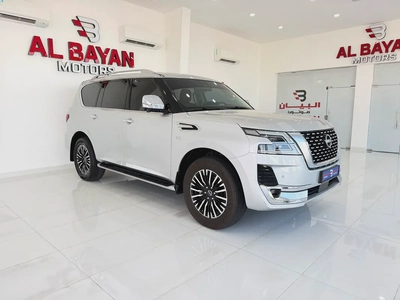 نيسان باترول بلاتينيوم V8 فضي / احمر خليجي المسعود Nissan Patrol LE Platinum 2023 - GCC Specs-0