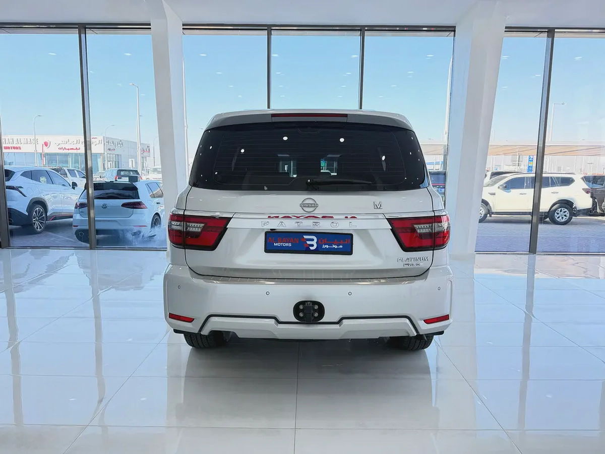 نيسان باترول بلاتينيوم V8 فضي / احمر خليجي المسعود Nissan Patrol LE Platinum 2023 - GCC Specs-5-5
