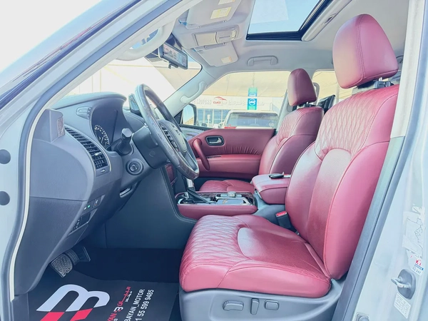 نيسان باترول بلاتينيوم V8 فضي / احمر خليجي المسعود Nissan Patrol LE Platinum 2023 - GCC Specs