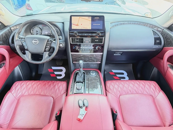 نيسان باترول بلاتينيوم V8 فضي / احمر خليجي المسعود Nissan Patrol LE Platinum 2023 - GCC Specs