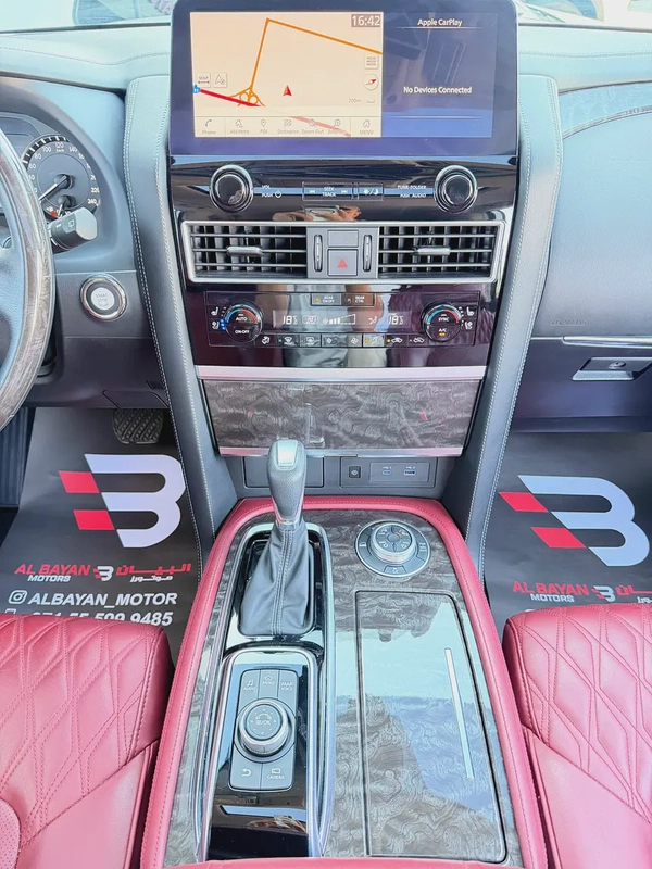 نيسان باترول بلاتينيوم V8 فضي / احمر خليجي المسعود Nissan Patrol LE Platinum 2023 - GCC Specs