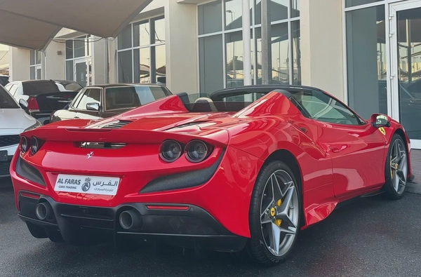 FERRARI F8 SPIDER 2022 full carbon  low mileage full service history