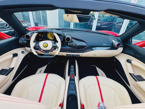 FERRARI F8 SPIDER 2022 full carbon  low mileage full service history