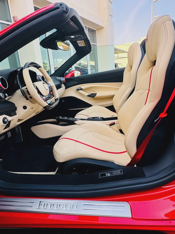 FERRARI F8 SPIDER 2022 full carbon  low mileage full service history