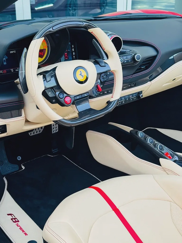 FERRARI F8 SPIDER 2022 full carbon  low mileage full service history