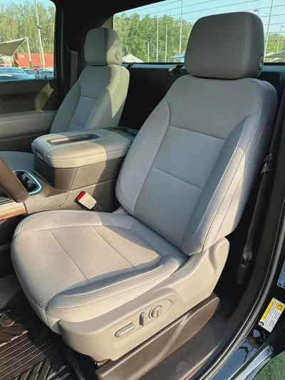 2022 Chevrolet Silverado 1500 LT Trail Boss | GCC Specs ORIGINAL PAINT PERFECT CONDITION FULL SERVI-5
