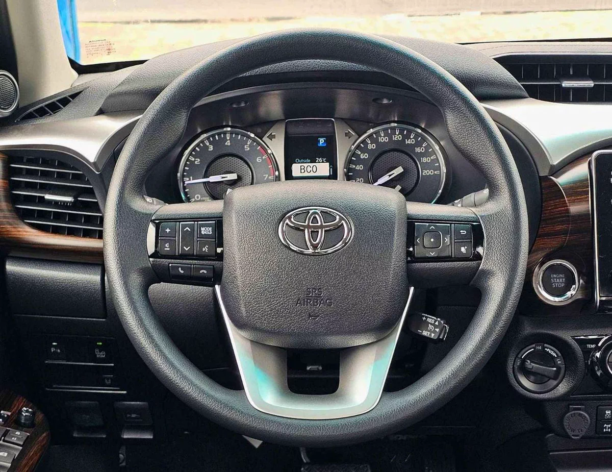 Toyota Hilux SR5 TRD WOOD INTERIOR W VISOR / 4.0L PETROL V6 4WD / BLIND SPOT / DIFFLOCK / DVD+CAMERA (CODE # H6A)-12-0