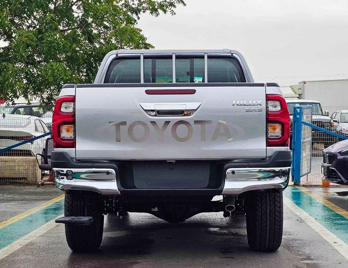 Toyota Hilux SR5 TRD WOOD INTERIOR W VISOR / 4.0L PETROL V6 4WD / BLIND SPOT / DIFFLOCK / DVD+CAMERA (CODE # H6A)-3-0