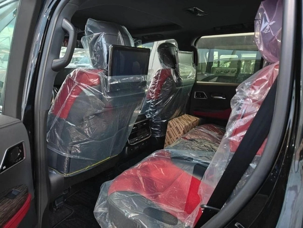 Toyota Land Cruiser VXR3.3 GCC WITH RADAR