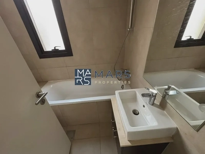Beautifully Designed Villa | in Excellent Community-4