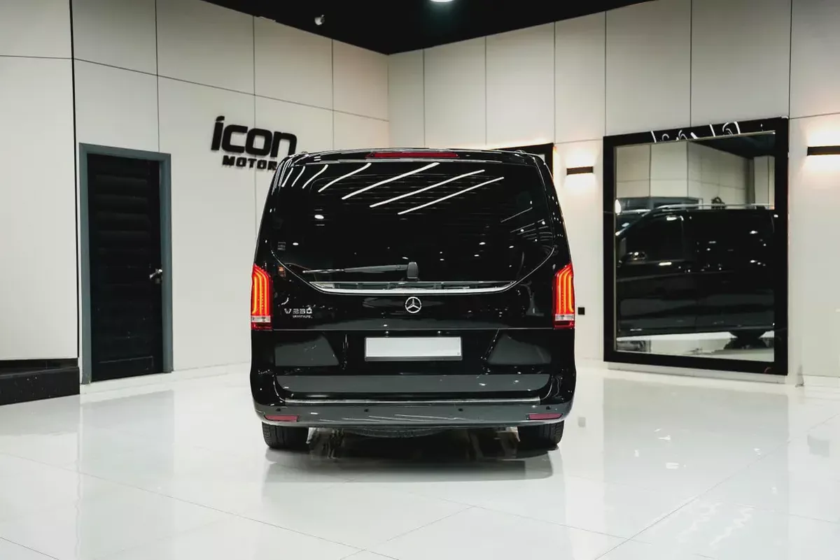 2020 Mercedes-Benz V-Class V 250 GCC Specs-12-12