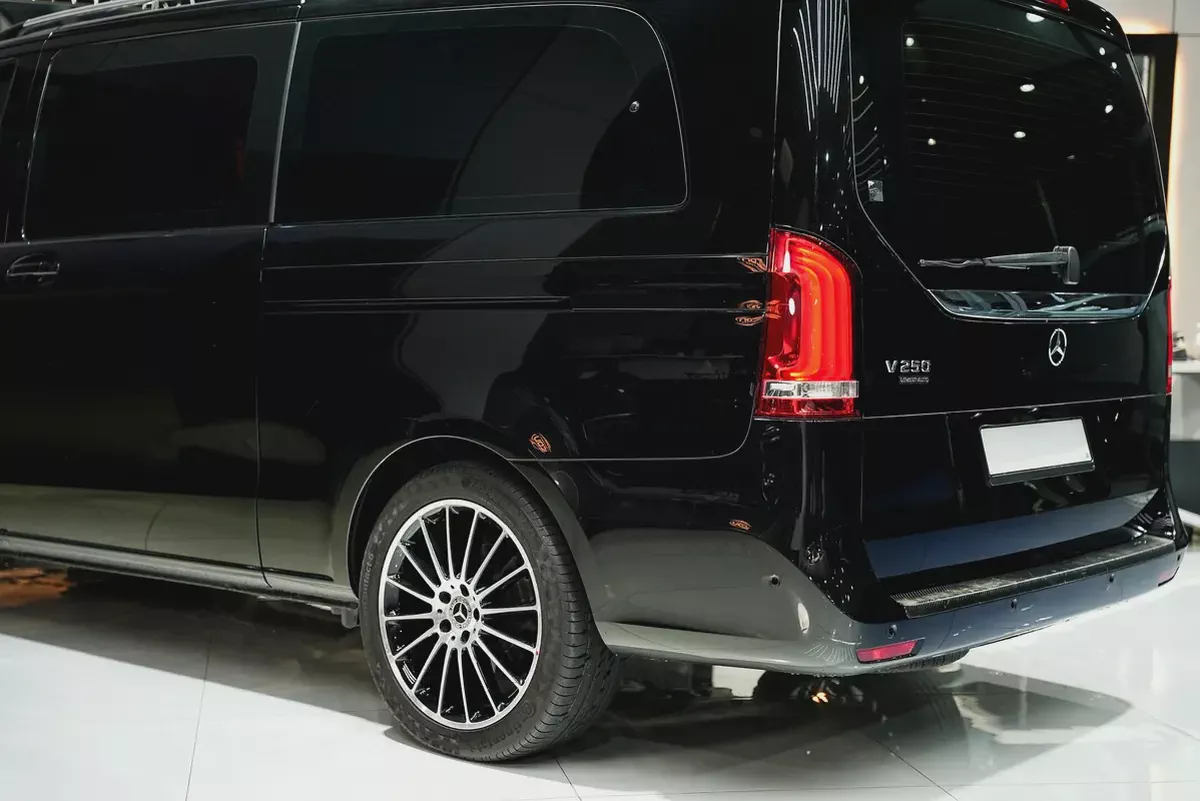 2020 Mercedes-Benz V-Class V 250 GCC Specs-15-15