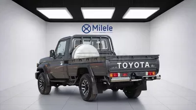Toyota Land Cruiser Pickup 70 LX SC-6