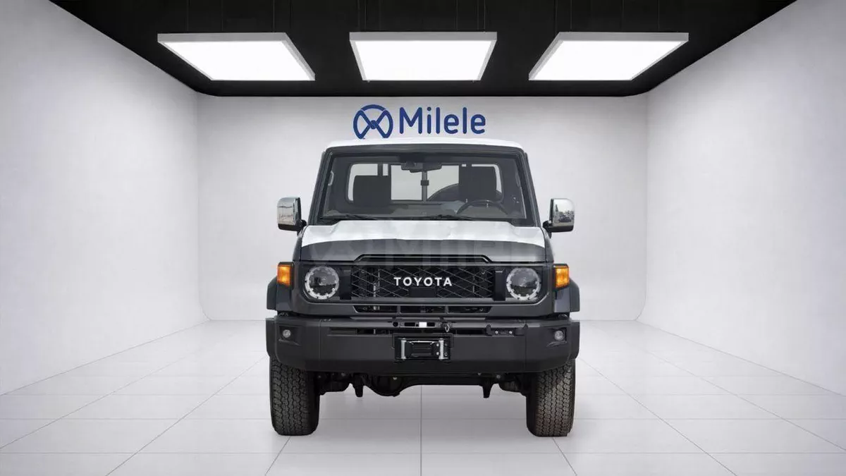 Toyota Land Cruiser Pickup 70 LX SC-1-0