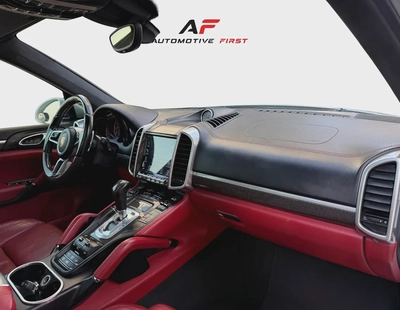 2016 Porsche Cayenne GTS | GCC Specs-11