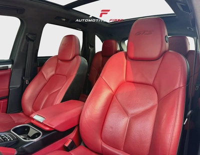 2016 Porsche Cayenne GTS | GCC Specs-12