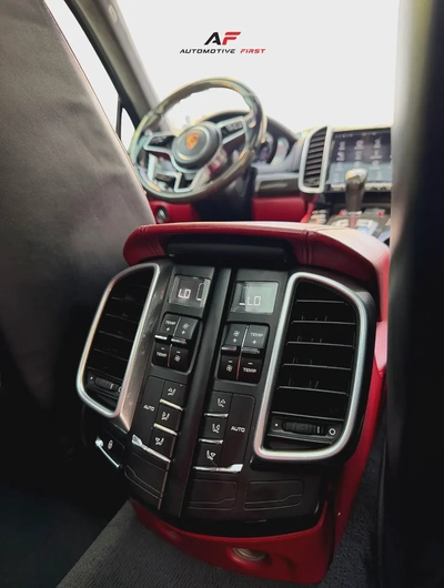 2016 Porsche Cayenne GTS | GCC Specs-18