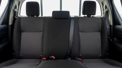 Toyota Hilux (LHD) TOYOTA HILUX DC 2.4D MT 4X4 P.WINDOW MY2025 – SILVER-10
