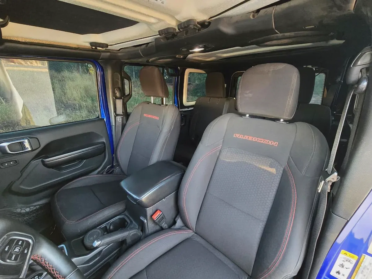 Jeep Wrangler Unlimited Rubicon 2018 | GCC Specs | Off-Road Ready | Perfect condition | Orginal pain