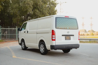 Toyota Hiace Standard Roof | Delivery Van | GCC Specs | Ref#T42275-3