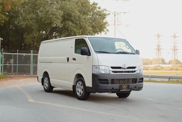 Toyota Hiace Standard Roof | Delivery Van | GCC Specs | Ref#T42275