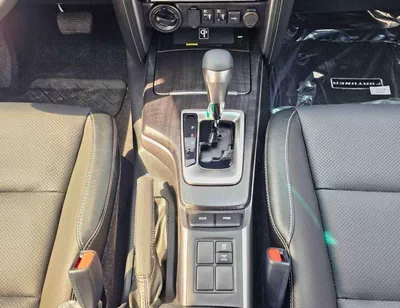 Toyota Fortuner VXR SR5 ADVENTURE / 4.0L V6 PETROL / FRONT PWR SEATS / PUSH START / DIFF LOCK AUTO A/C (CODE # F6HA)-15