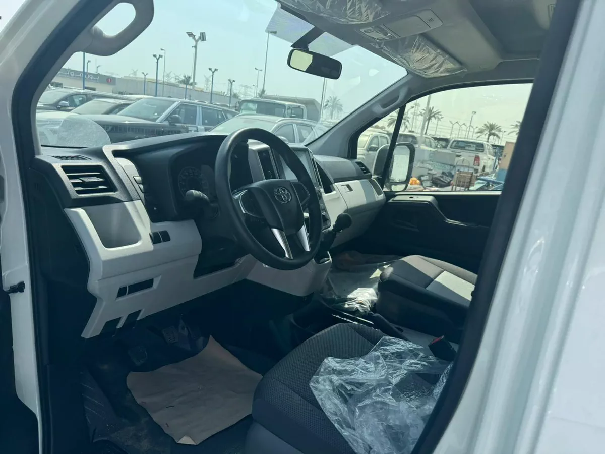 2026 Toyota Hiace-9-9