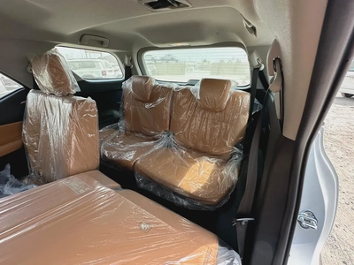 2025 TOYOTA FORTUNER 4.0 V BLACK | BEIGE-7