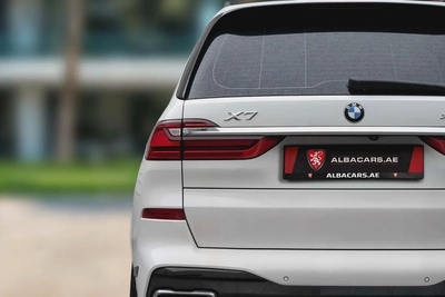 3,917 P.M | 0% Downpayment | X7 40i M Sport | BMW Warranty 2027!-5