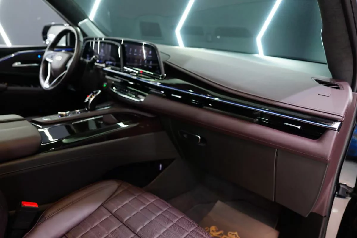 Cadillac Escalade ESV Sport Platinum-10-10