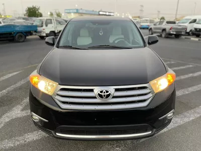Toyota Highlander BASE 2012 Toyota Highlander 4x4 - 3.5L V6 MidOption+ 7 Leather Seats Great Condition --2