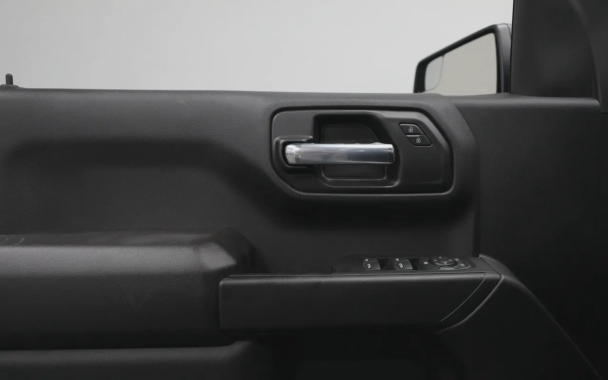 Chevrolet Silverado 1500-8-8