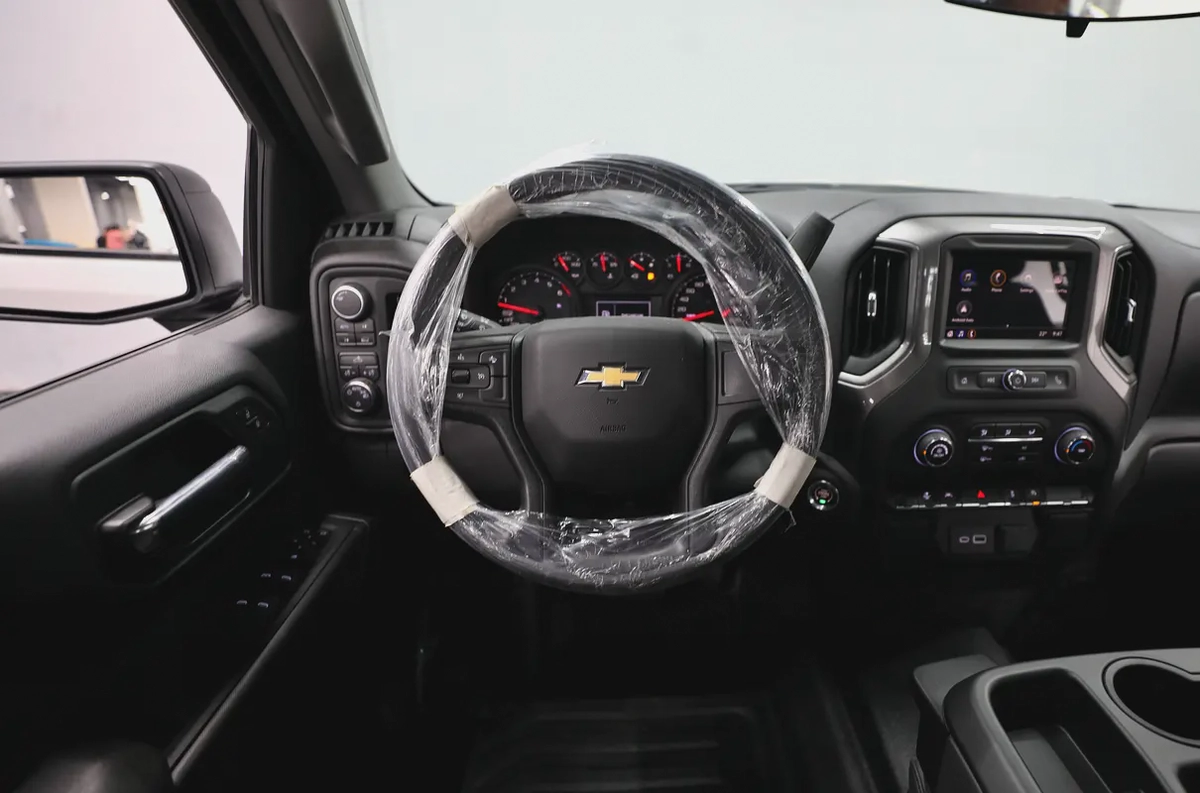 Chevrolet Silverado 1500-15-15