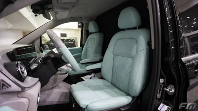 New Mercedes Benz V300 2025-14