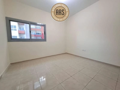 In prime location huge 2bhk with Balcony Wardrobes-7