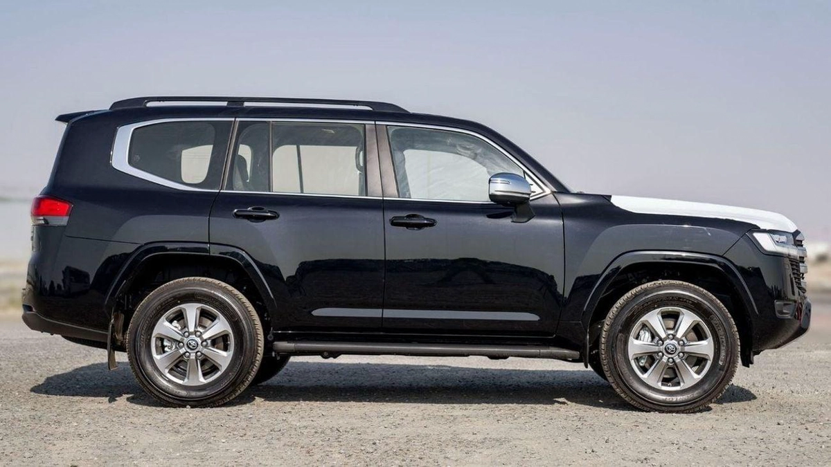Toyota Land Cruiser LC300 VX 3.5P AT MY2025 – BLACK-6-0