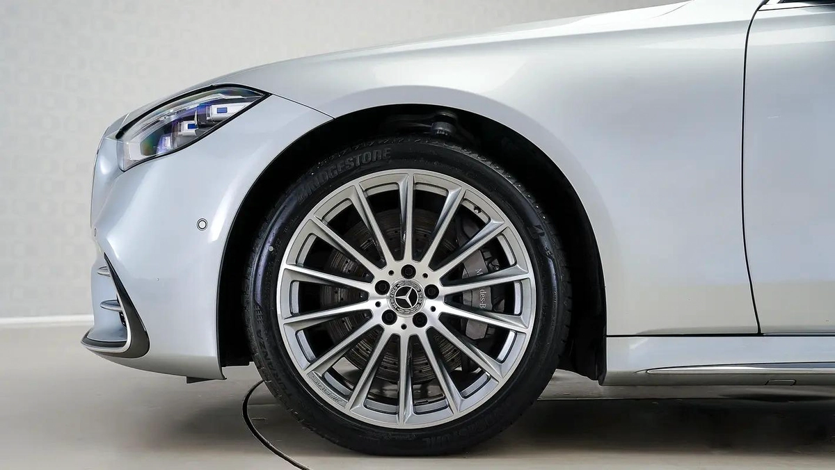 Mercedes-Benz S-Class S 500-5-5