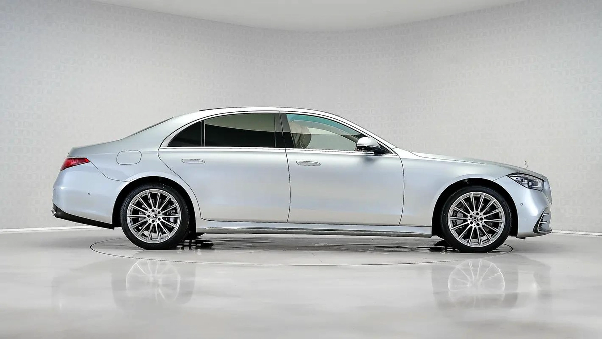 Mercedes-Benz S-Class S 500-10-10