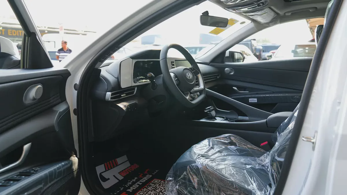 2025 HYUNDAI ELANTRA 1.5 CHINESE SPECS-4-4
