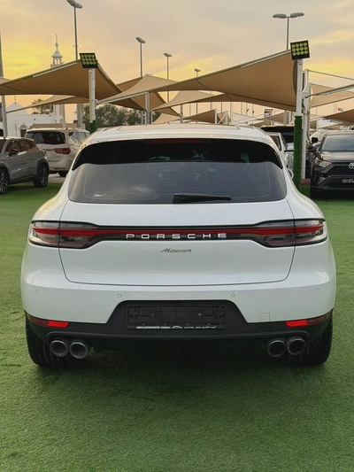 (2020) PORSCHE //MACAN// GCC FULL OPTION -ORIGINAL PAINT--5