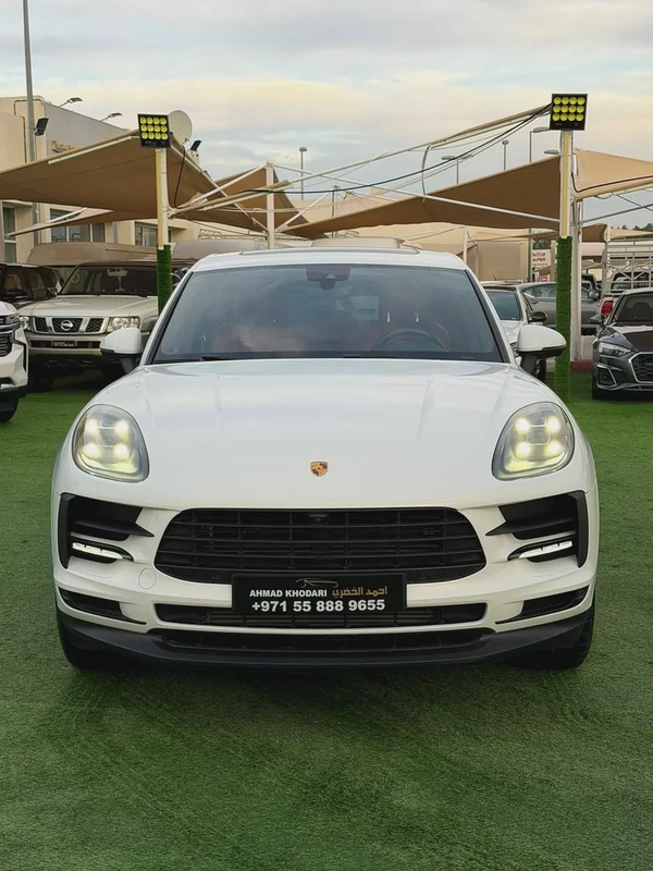 (2020) PORSCHE //MACAN// GCC FULL OPTION -ORIGINAL PAINT-