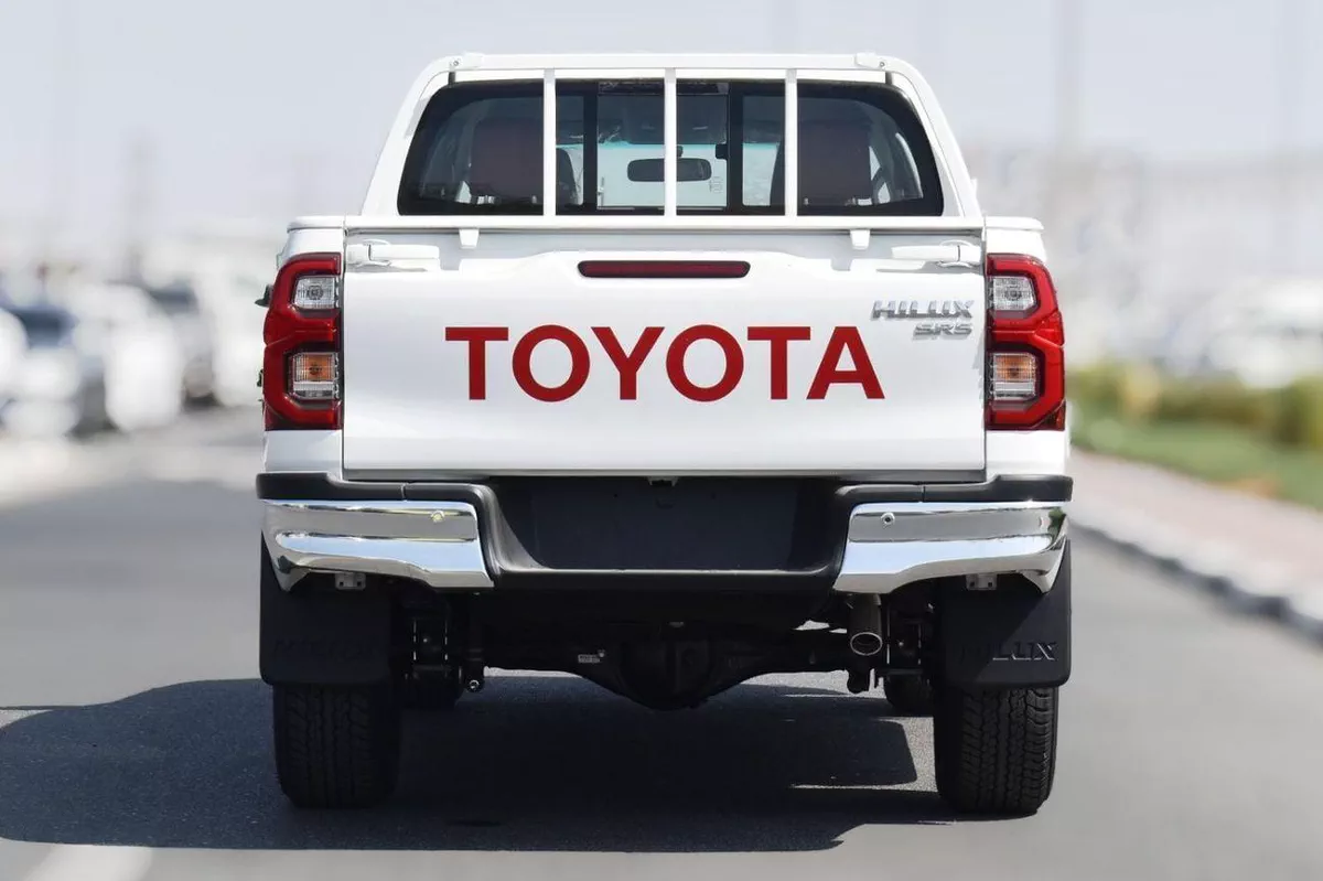 Toyota Hilux SGLX 2.7L V4 PETROL MANUL-4-0
