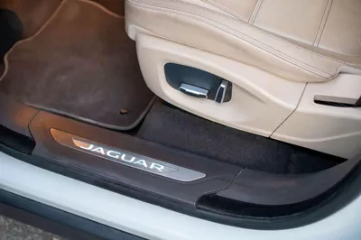 Jaguar F-PACE Prestige 2020 GCC specs-6