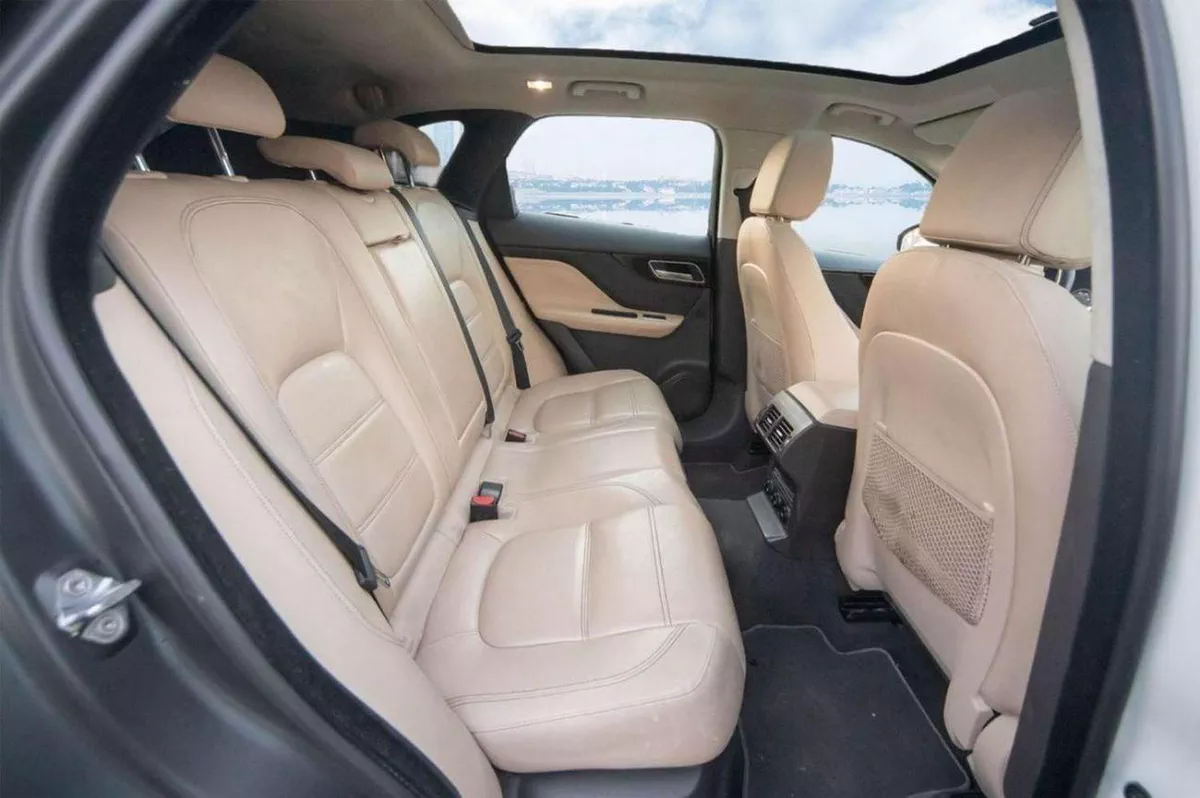 Jaguar F-PACE Prestige 2020 GCC specs-15-0