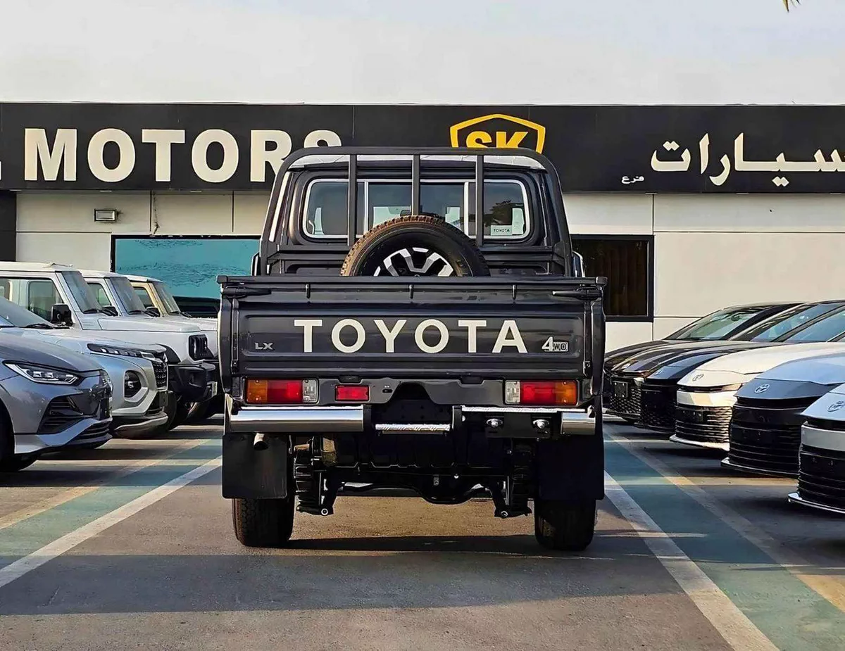 Toyota Land Cruiser Pick Up LX-Z1 LC79 / DOUBLE CABIN AUTOMATIC / 2.8L DIESEL V4 4WD / LETAHER WITH REAR CAMERA / (CODE # LX-Z1)-3-0