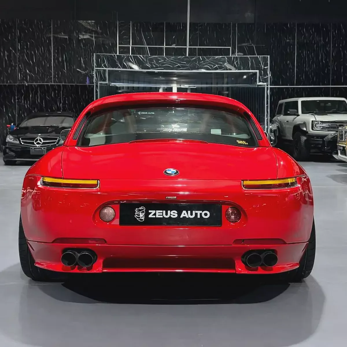 BMW Z8 2002 | GCC Specs | Excellent | 4.9L  V8 | 6 Speed Manual-6-6