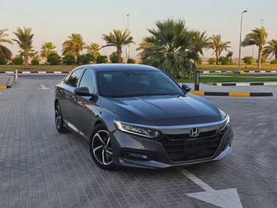 Honda Accord Sport 2020 US Specs - Low Mileage  Pristine Condition Perfect Family Sedan-4
